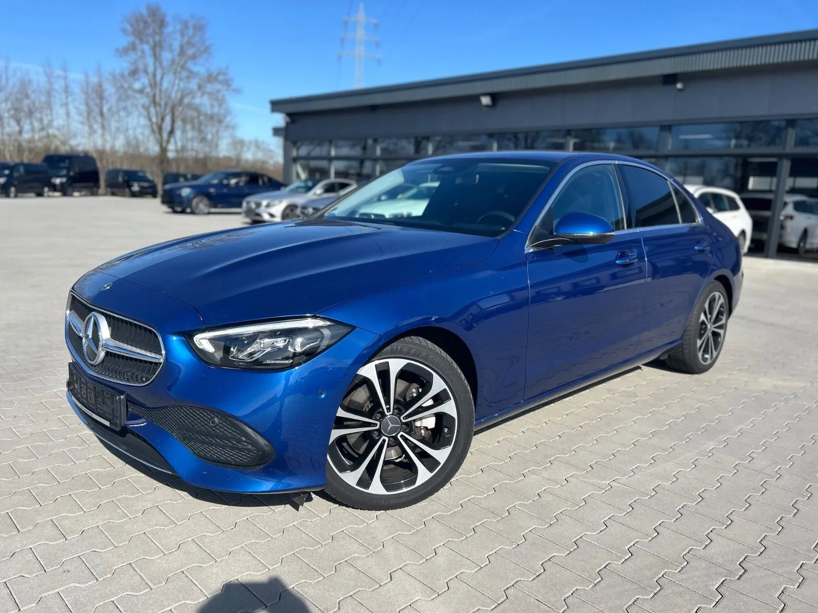 Mercedes-Benz C 220 C220d Limo Avantgarde -Totw.-Spurh.-DAB-Kam-LED – Foto 1 von 23