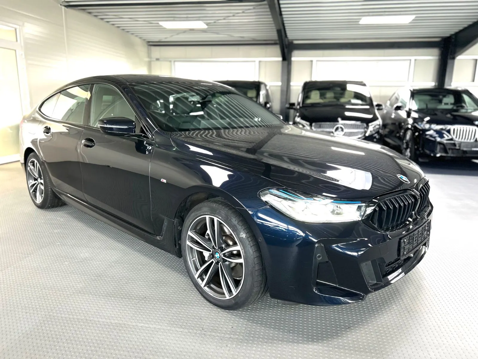 BMW 620 Gran Turismo GT 620d M Sport Shadow -HUD-ACC-Pano-Laser-19Zo – Foto 1 von 50