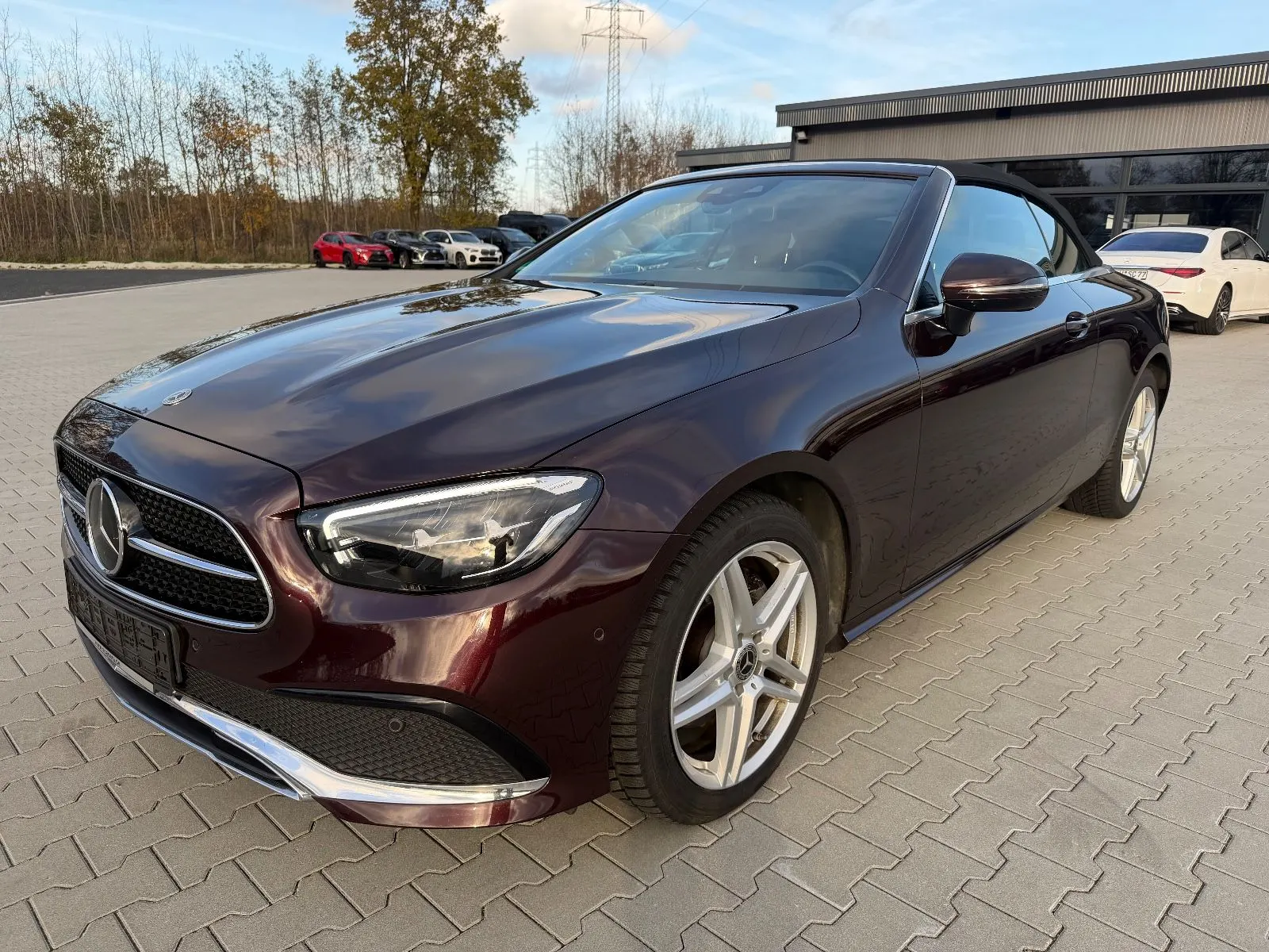 Mercedes-Benz E 200 E 200 4M Cabrio -ACC-DAB-Ambiente-Airscarf-Kam – Foto 1 von 19