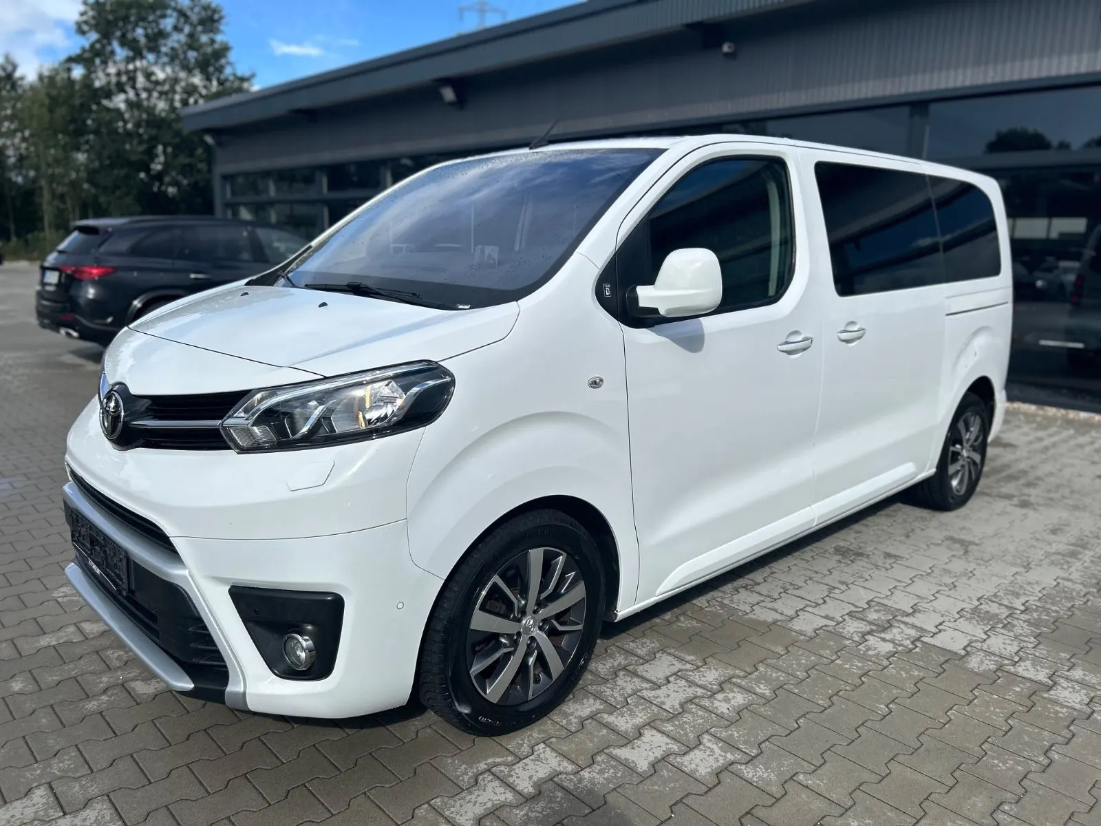 Toyota Proace Proace Verso L1 Team -HUD-ACC-2xSchiebet-RFK – Foto 1 von 26