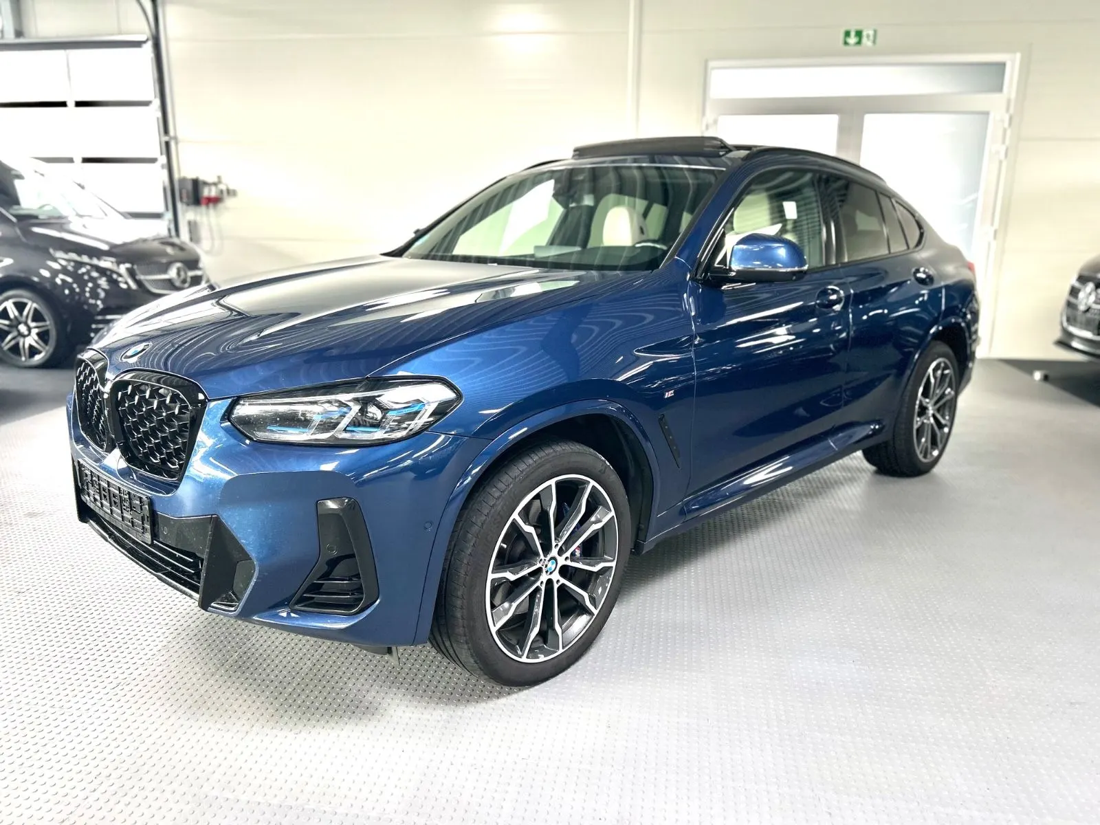 BMW X4 X4 30d M Sport -Pano-Memory-Standh.-360K-20Z – Foto 1 von 50