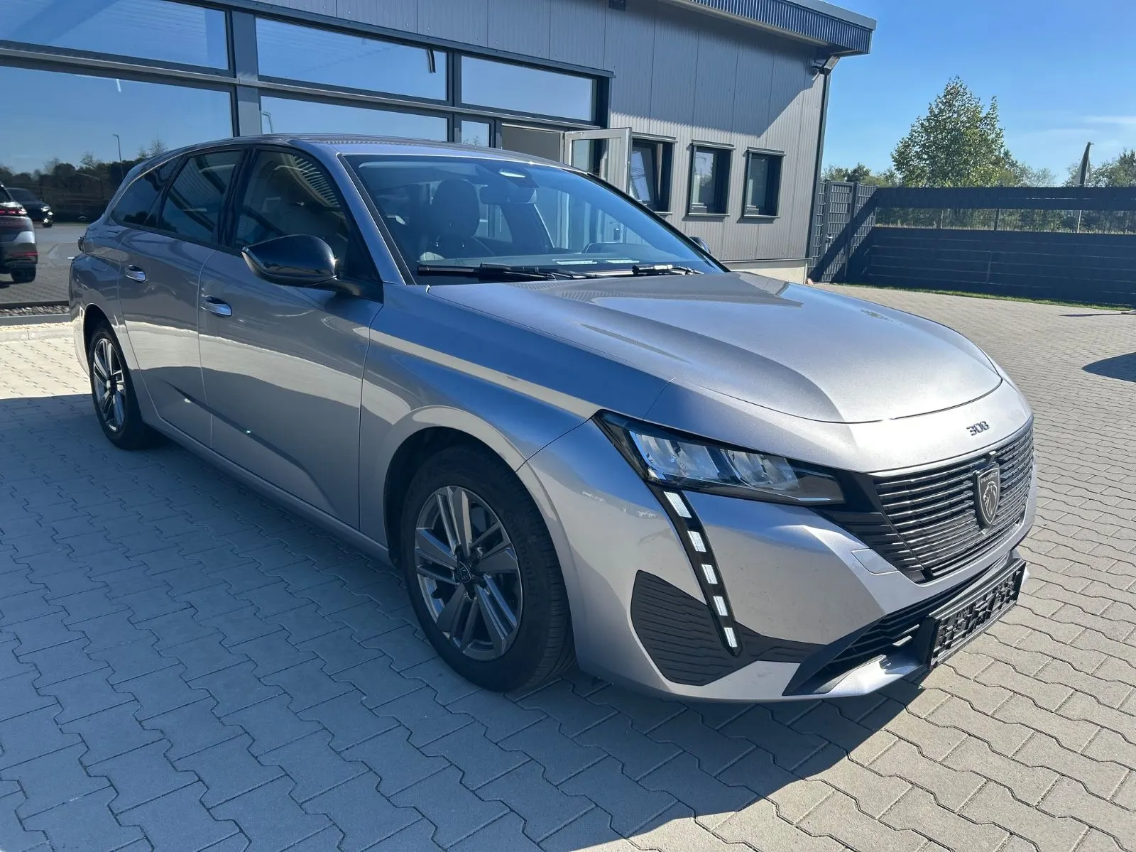 Peugeot 308 308 SW Active Pack -Tempomat-DAB-AHK-LED – Foto 1 von 28