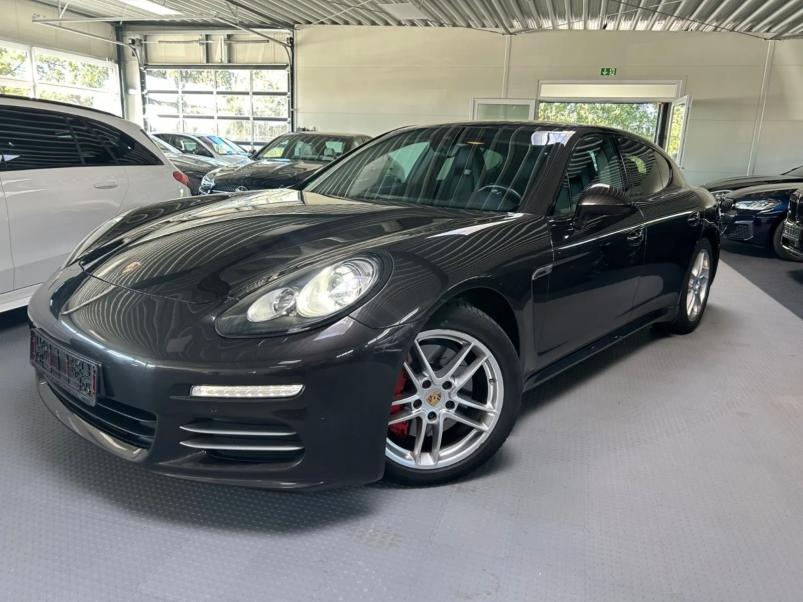 Porsche Panamera Panamera 4 -Scheckh-Standheizung-Memory-Lift – Foto 1 von 26