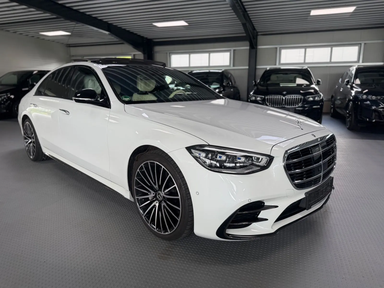 Mercedes-Benz S 450 S450d 4M Lang AMG Manufactur -HUD-Belü.Sitz-Pano – Foto 1 von 30