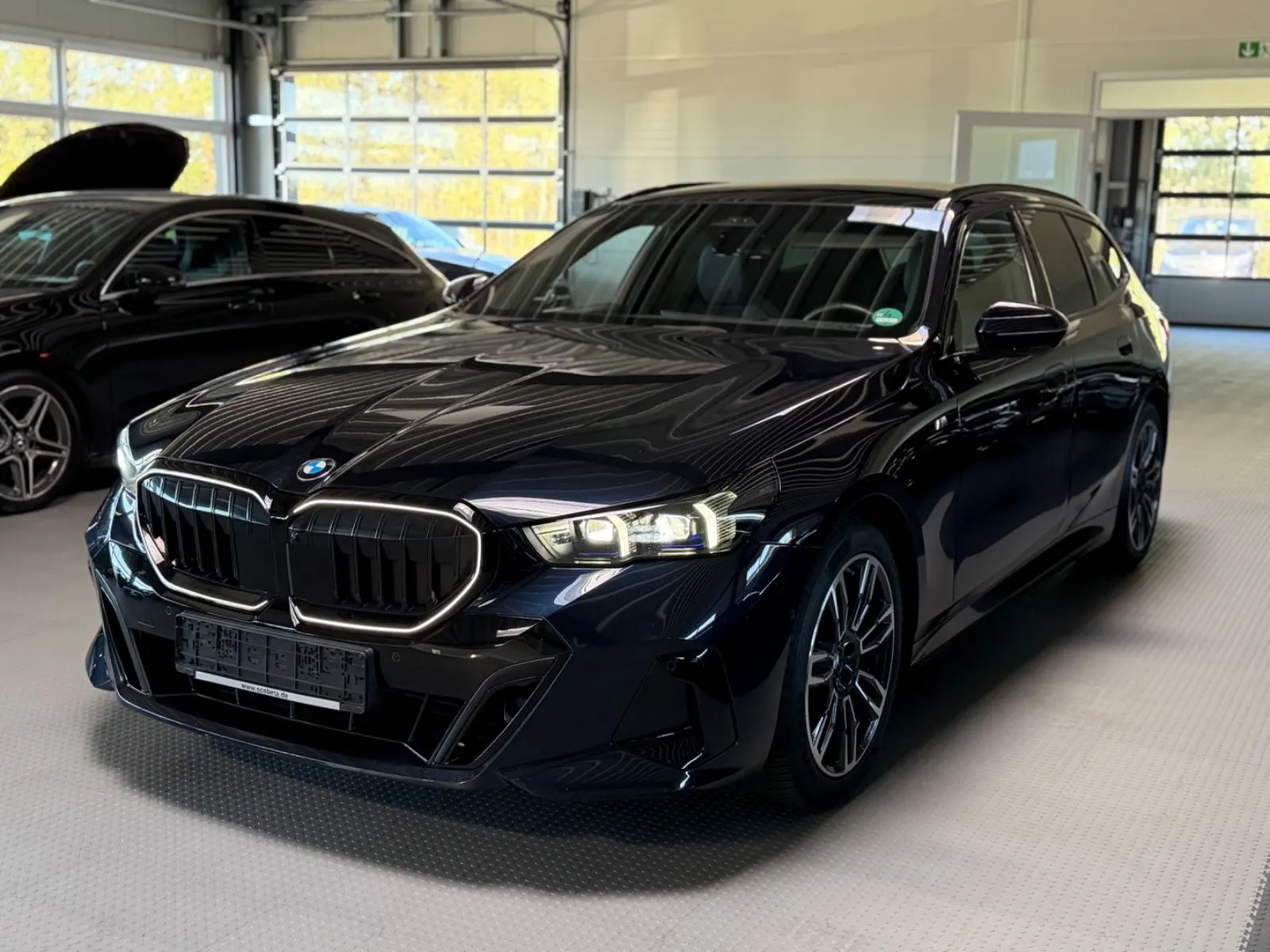 BMW 540 540xd M Sport Pro -HUD-Pano-Memory-AHK-360K- – Foto 1 von 35
